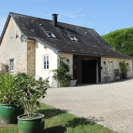 Le Gite De Roseraie Brece  Exterior photo